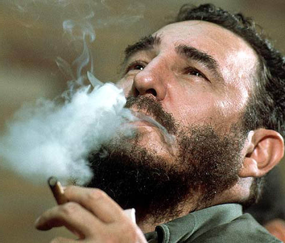 Fidel Castro fumador e1480248860916
