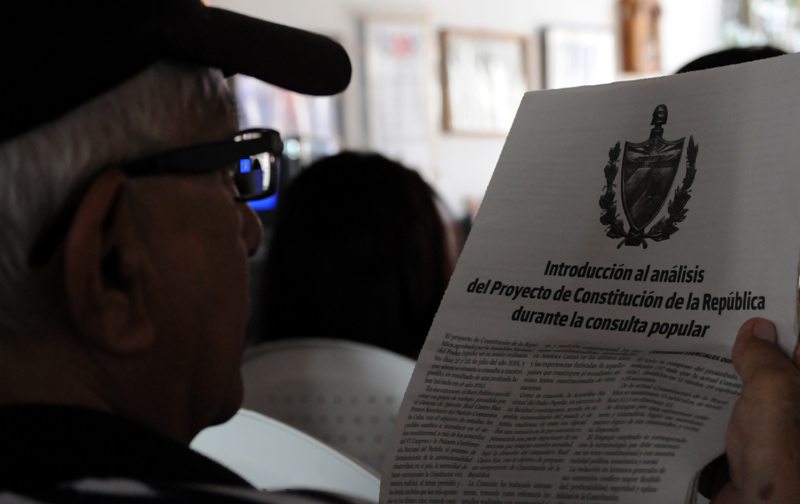 Fotos: Elder Leyva constitucion 1