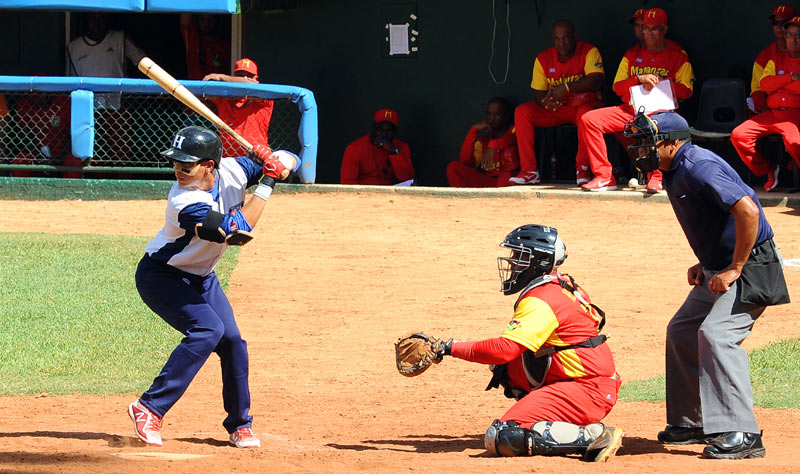 Fotos: Carlos Rafel holguin mtz pelota 1