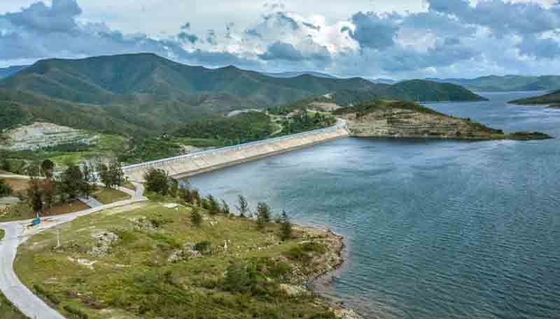 Presa Mayari trasvase