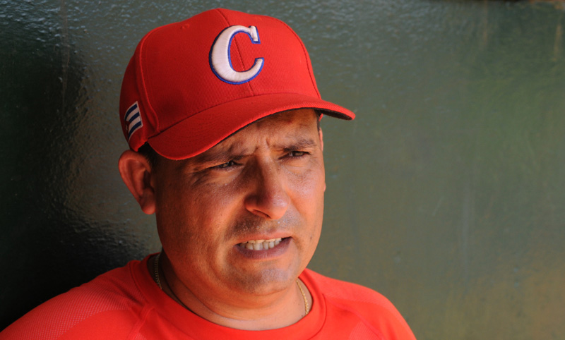 Fotos: Elder Leyva, Radio Angulo y TV Yumurí Holguin beisbol Norlvis 0