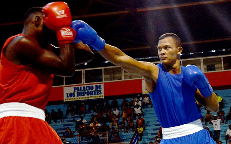 Fotos: Radio Angulo y La Voz del Níquel boxeo bruzon1
