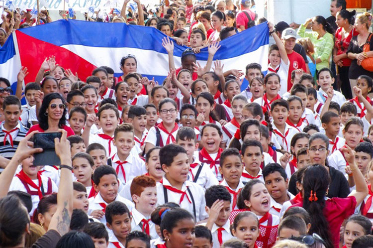 Fotos: De la autora y Radiocubana   