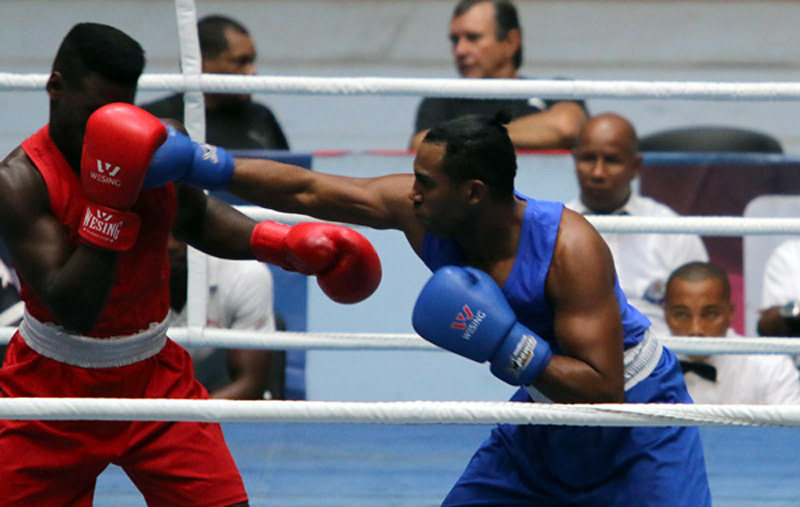 El guantanamero Arlen López fue un refuerzo de lujo de los holguineros. / Foto: Mónica Ramírez Boxeo Arlen Lopez