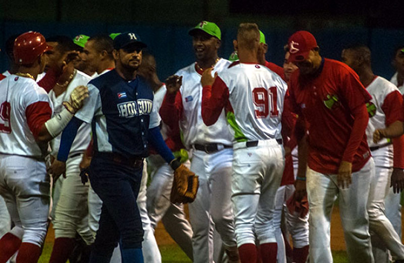 Foto: Periódico 26 holguin las tunas juego 3