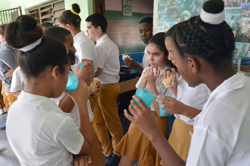 Fotos: Juventud Rebelde Merienda escolar 1