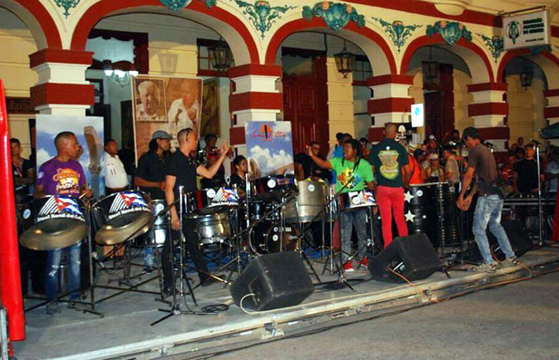 Steel Band pasacalle STEEL BAND