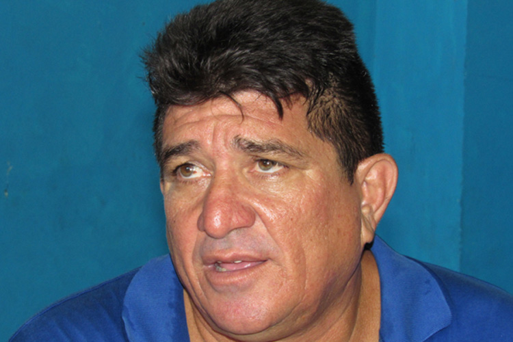 Luis Olivera basquet fotouno