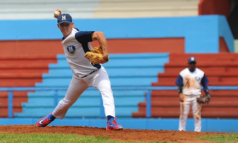 Foto: Carlos Rafael pelota hg comentario