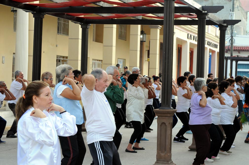 Tai chi en Holguín