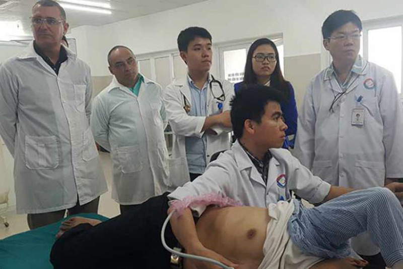More than a quarter of a million Cuban doctors have served abroad in the last five decades, while some 50,000 are serving missions in more than 60 countries. Photo: Prensa Latina MedicosVietnam