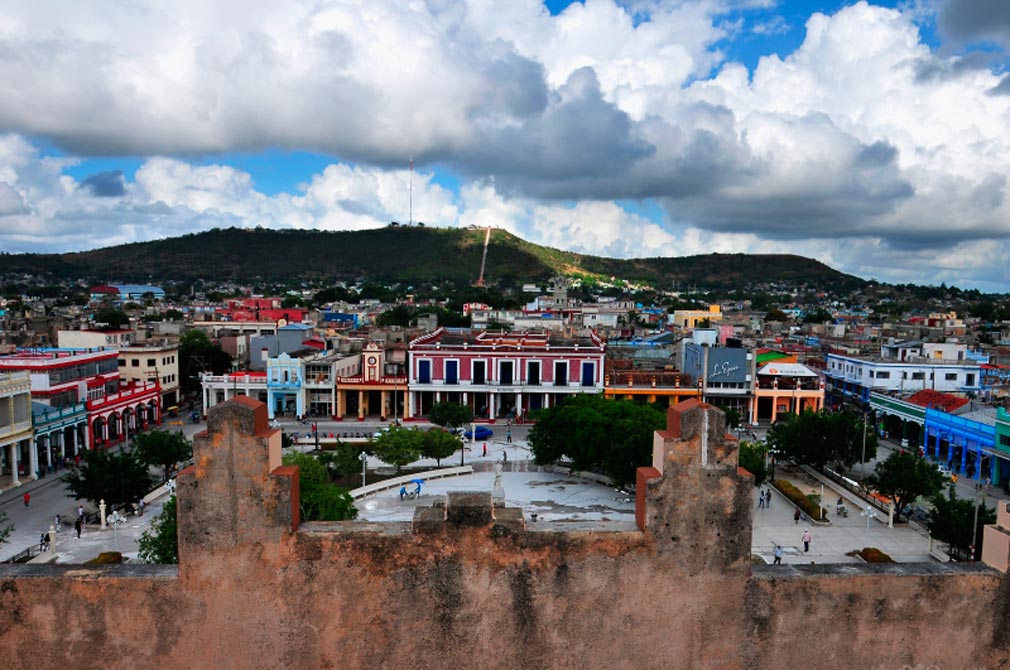 View of the Calixto García Park in Holguín añoranza holguin carlosrafael 1