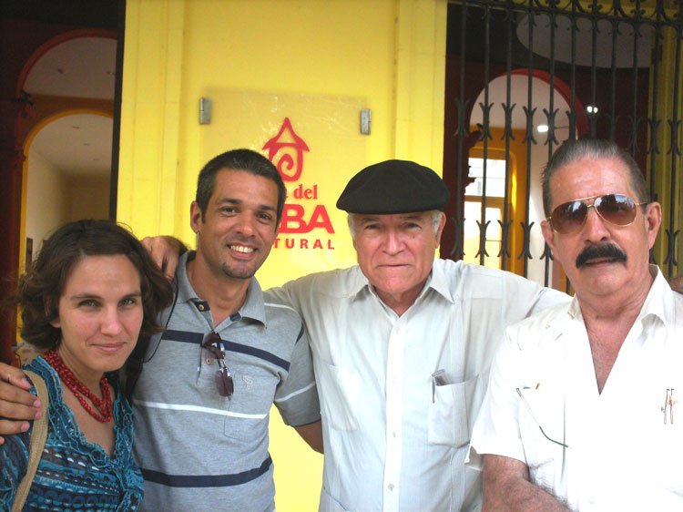 Jamila Medina junto a Rubén Rodriguez en La Habana. Foto: Cortesía de la entrevistada Jamila Medina junto a Rubén Rodriguez en La Habana