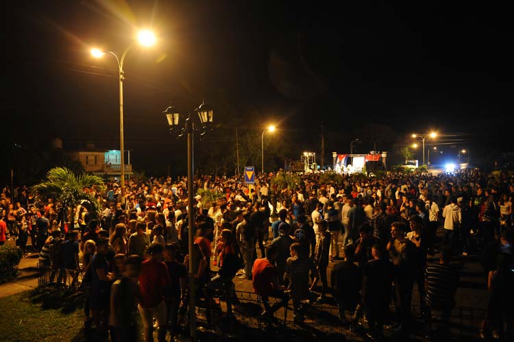 Marcha de las Antorchas en Holguín. Foto: Carlos Rafael