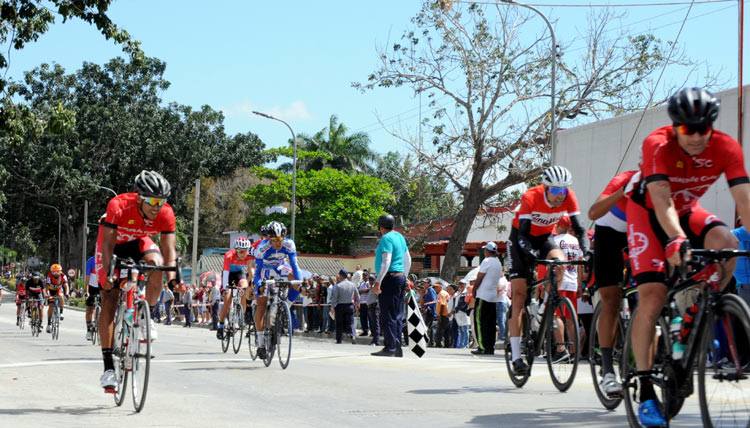 ciclismo vuelta 3