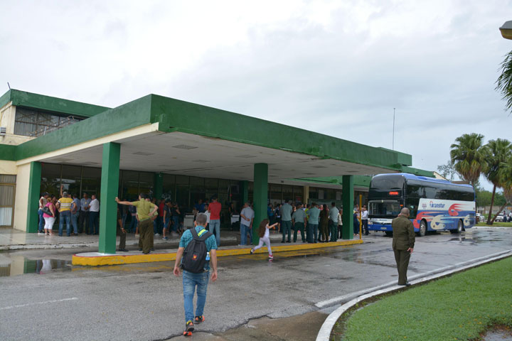 Aeropuerto Frank País en Holguín tras accidente aéreo en La Habana. Foto: Juan Pablo Carreras/ACN