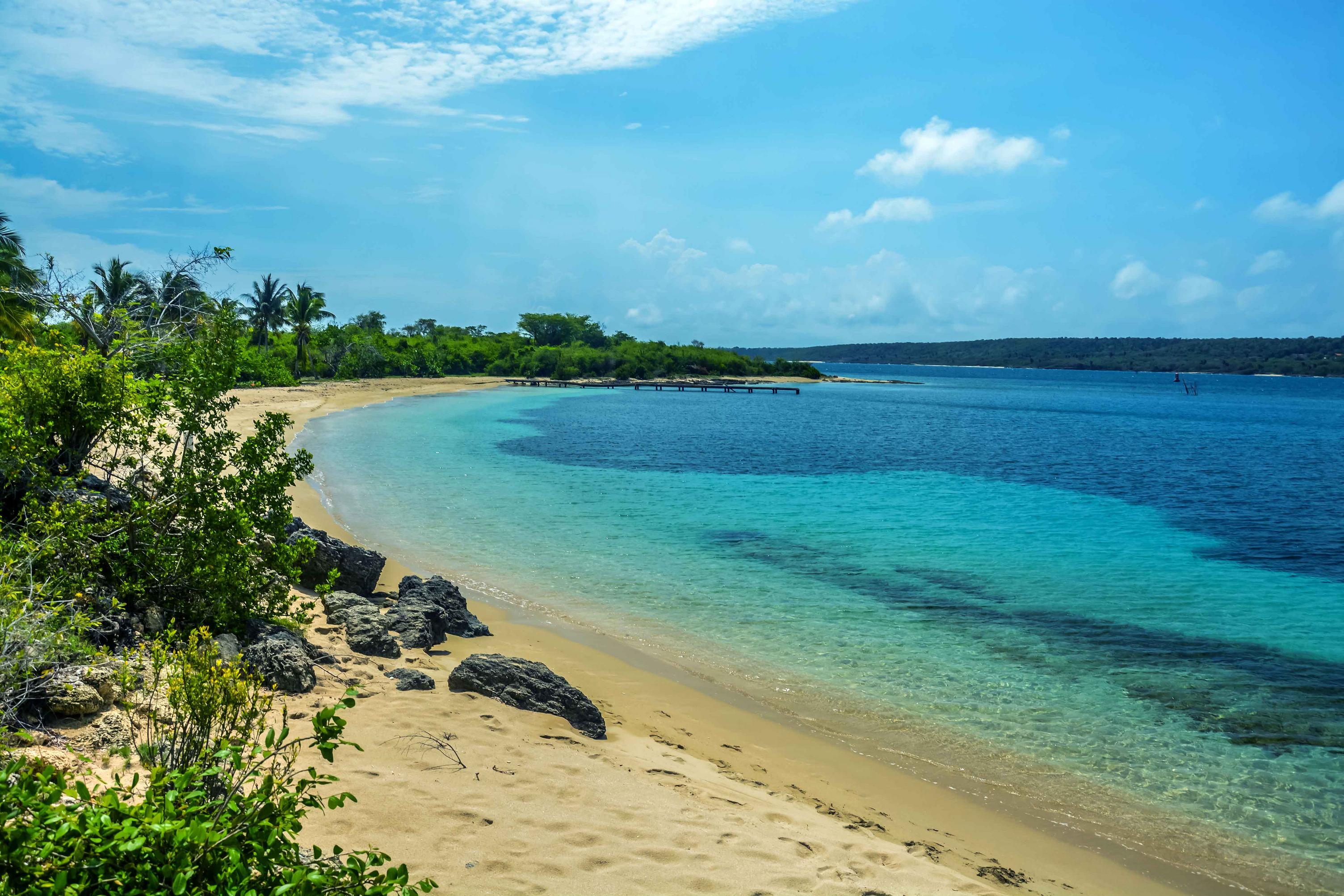 bahia de nipe 1