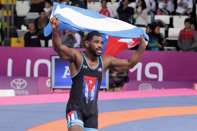 Yurieski Torreblanca , Campeón de lucha libre. Foto: Roberto Morejón Yurieski Torreblanca