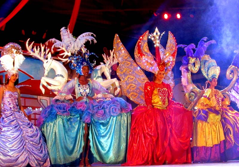 El Carnaval 2019 tendrá este viernes su paseo de las carrozas y comparsas. Foto: Alexis del Toro carnaval 2019 1