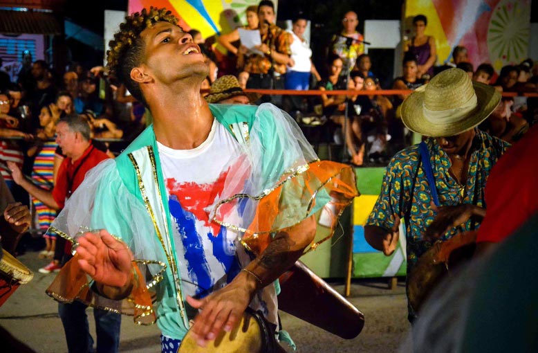 Los paseos y comparsas animaron el carnaval holguinero. carnaval 2019 premios 3