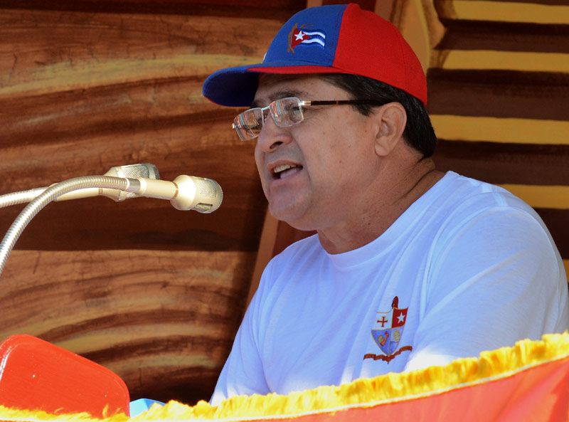 Las palabras centrales del acto político cultural estuvieron a cargo de Ernesto Santiesteban Velázquez, primer secretario del Comité Provincial del Partido en Holguín. Antilla Triunfo Rev 02