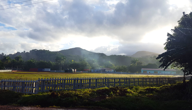 Estadio de la comunidad de Farallones, remozado recientemente. Farallones inaug obras 3