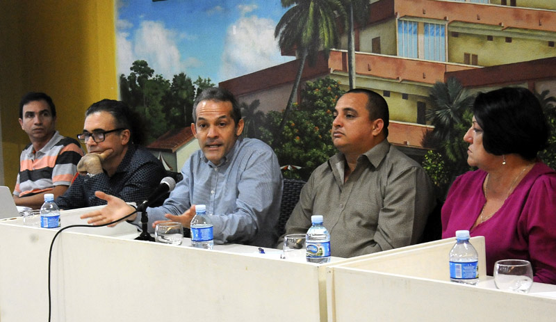 Se analizó, entre otros aspectos, el reglamento para el sistema de programas y proyectos de CTI para los contratados así como los ingresos a percibir por su labor. citma evento 2