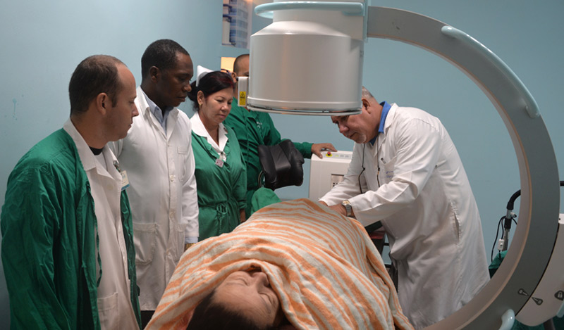La especialidad de Oncología Médica de Holguín recibió la acreditación de Excelencia, única del país con tan alta calificación. Foto: Cortesía Centro Oncológico oncologia lenin holguin