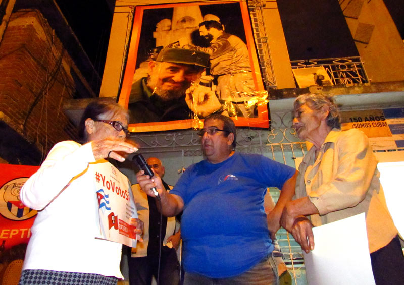 Fotos: Alexis del Toro barrio debate 1
