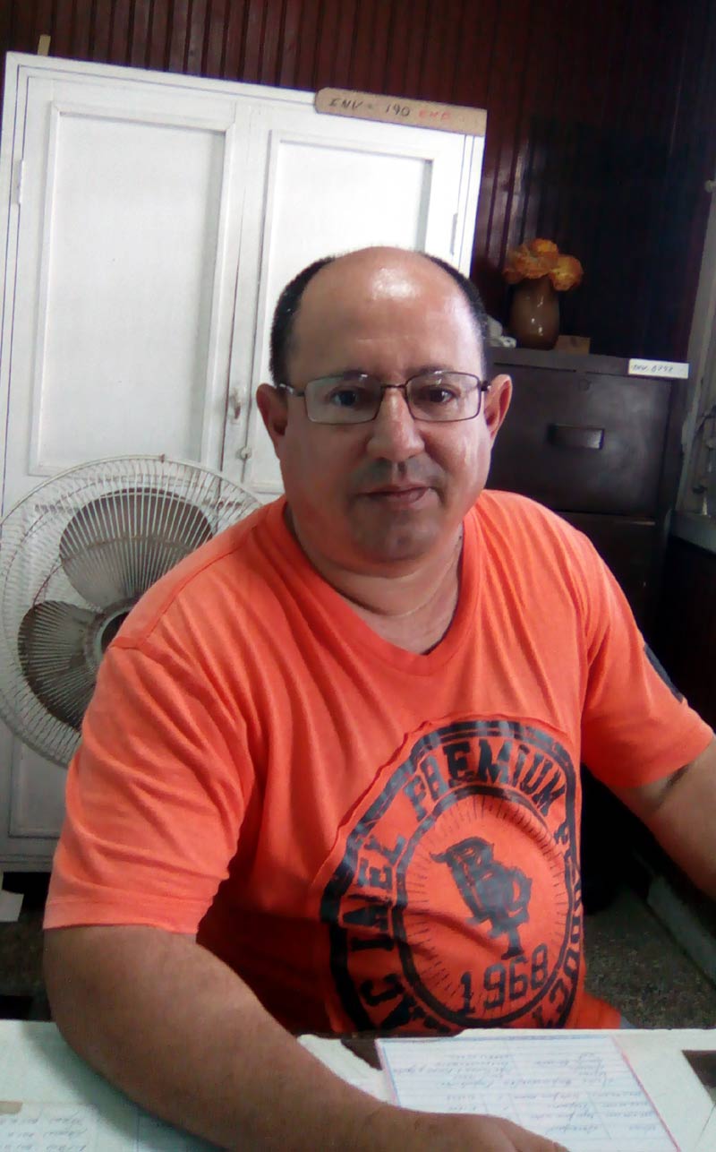 William Proenza, administrador sarcofagos administrador