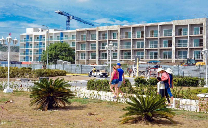 El nuevo hotel Almirante, de la cadena española Iberostar, con categoría Selection entrará próximamente en Holguín. Fotos del autor iberostar almirante 1