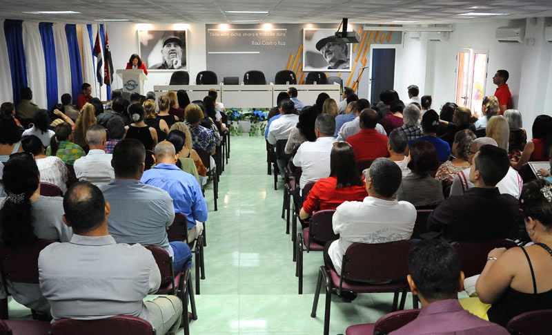 Celebrado en Holguín acto central por el Día del Trabajador Jurídico.Fotos: Carlos Rafael Acto Juristas 01