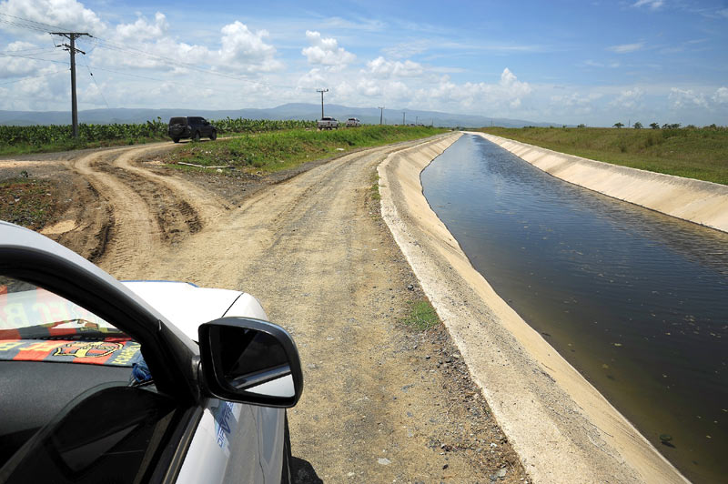 Insistió en el aprovechamiento del agua y la cobertura de todos los espacios para que no existan áreas vacías. Salvador Valdes recorr 2