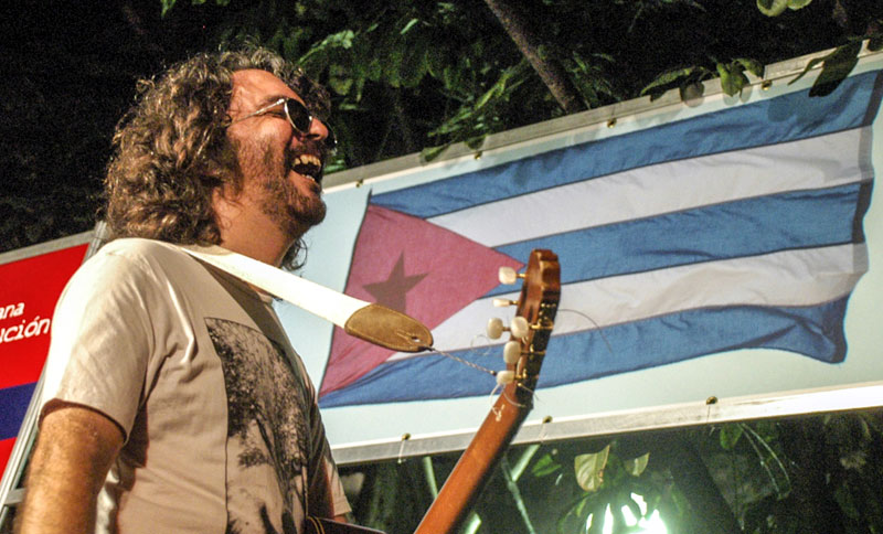 El cantautor cubano Santiago Feliú fue uno de los pioneros del movimiento de la Nueva Trova. Foto: Kaloián Santos Santiago feliu