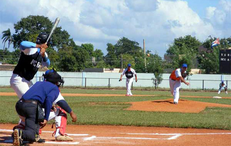Sólo le resta una fecha al calendario regular de la 43 Serie Provincial de béisbol / Foto: Radio Juvenil beisbol prov hg 1