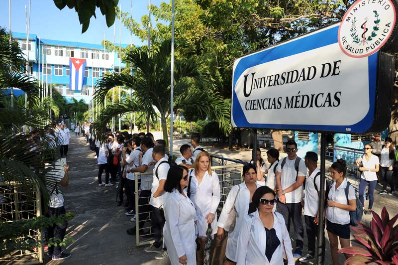 Photos: Carlos Rafael medicina especialidades 1