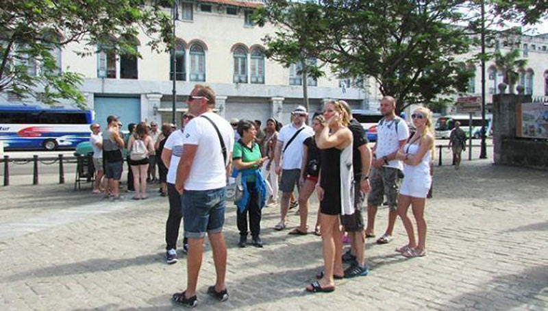 Photo: Cubadebate turistas rusos habana vieja