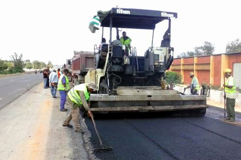 Zonas urbanas y rurales recibirán en 2019 labors de mantenimiento vial / Foto: Juventud Rebelde viales hg 2