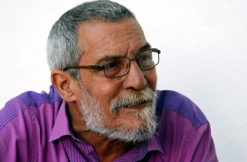 El pintor Julio Méndez preside la Unión de Escritores y Artistas de Cuba en Holguín. Foto: Carlos Rafael