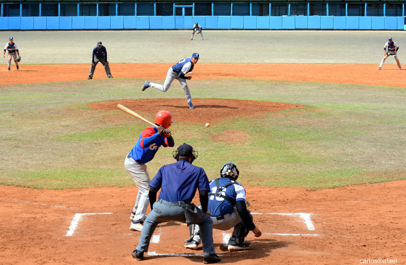Holguín venció 7-2 a Granma en el partido sellado por lluvia. foto: Carlos Rafael beisbol sub 23 hg gr
