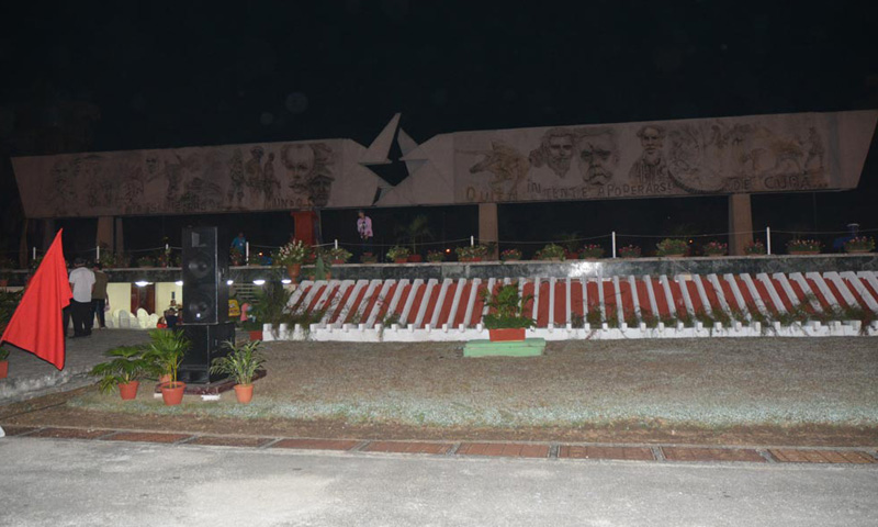 Plaza de la Revolución Mayor General Calixto García en Holguín. primeromayoH2