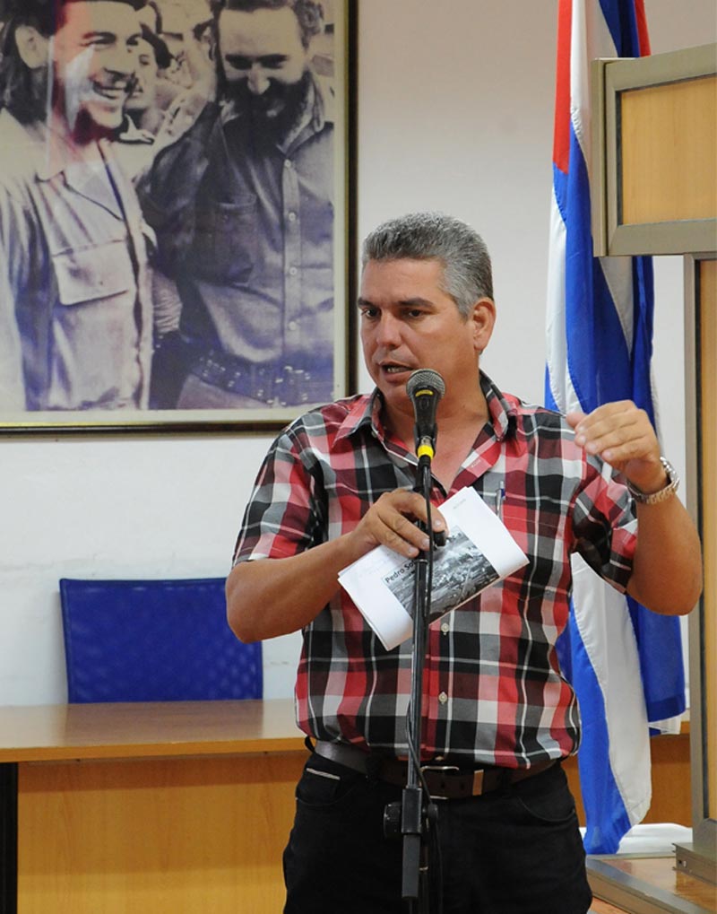Ramiro Valdes moa 02
