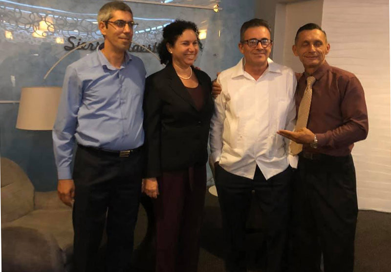 Los cuatro holguineros premiados en Concurso Premio Anual de Salud 2019.Foto: Perfil de Facebook del DrCs Luis Velázquez Salud premio anualok