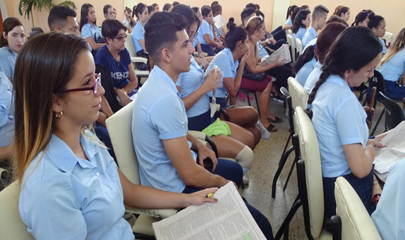 Estudiantes de la FEEM enfatizaron cuestiones medulares para lograr una organización más representativa y parecida a su membresía. Foto: Radiosagua asambleas feem