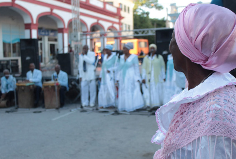 Actuación de la Tumba Francesa de Bejuco en la Fiesta de la Cultura Iberoamericana. Fiesta cult Iberom cierre 4