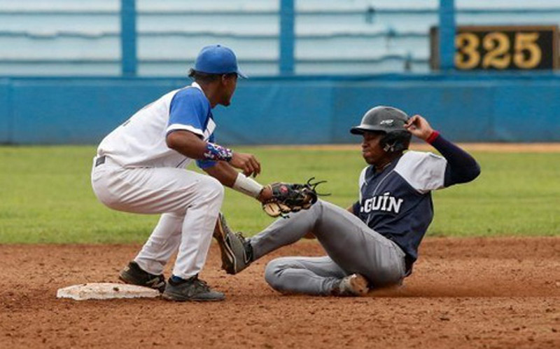 Los Cachorros tuvieron un buen desempeño en su tercer partido frente a Industriales. Foto: Cubadebate 59 serie Ind vs Hoguin