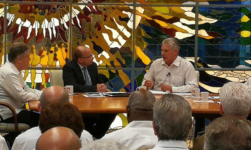 Díaz Canel Mesa Redonda