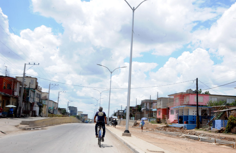 Las labores de ampliación de la carretera central avanzan hacia el interior de la ciudad de Holguín ecoi 17 2