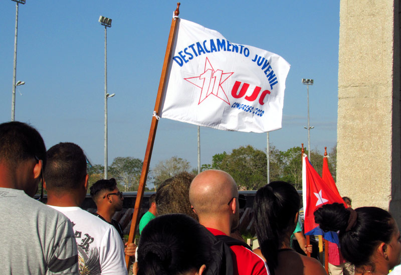 En la Plaza de la Revolución holguinera fue abanderado el contingente juvenil. mosquito contingente 1