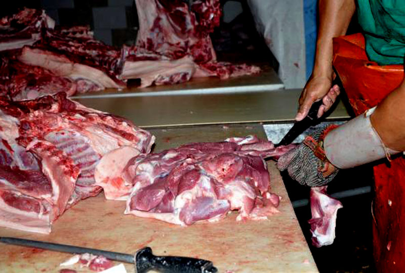 Como parte de las medidas para garantizar la alimentación del pueblo en tiempos de COVID-19, la Empresa de Ganado Menor de Holguín reajusta sus precios. Foto: Escambray ganado menor precio covid hg